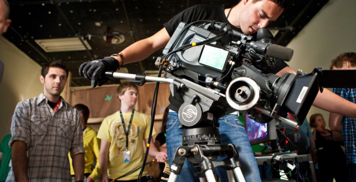 Kelas Karyawan S1 Jurnalistik